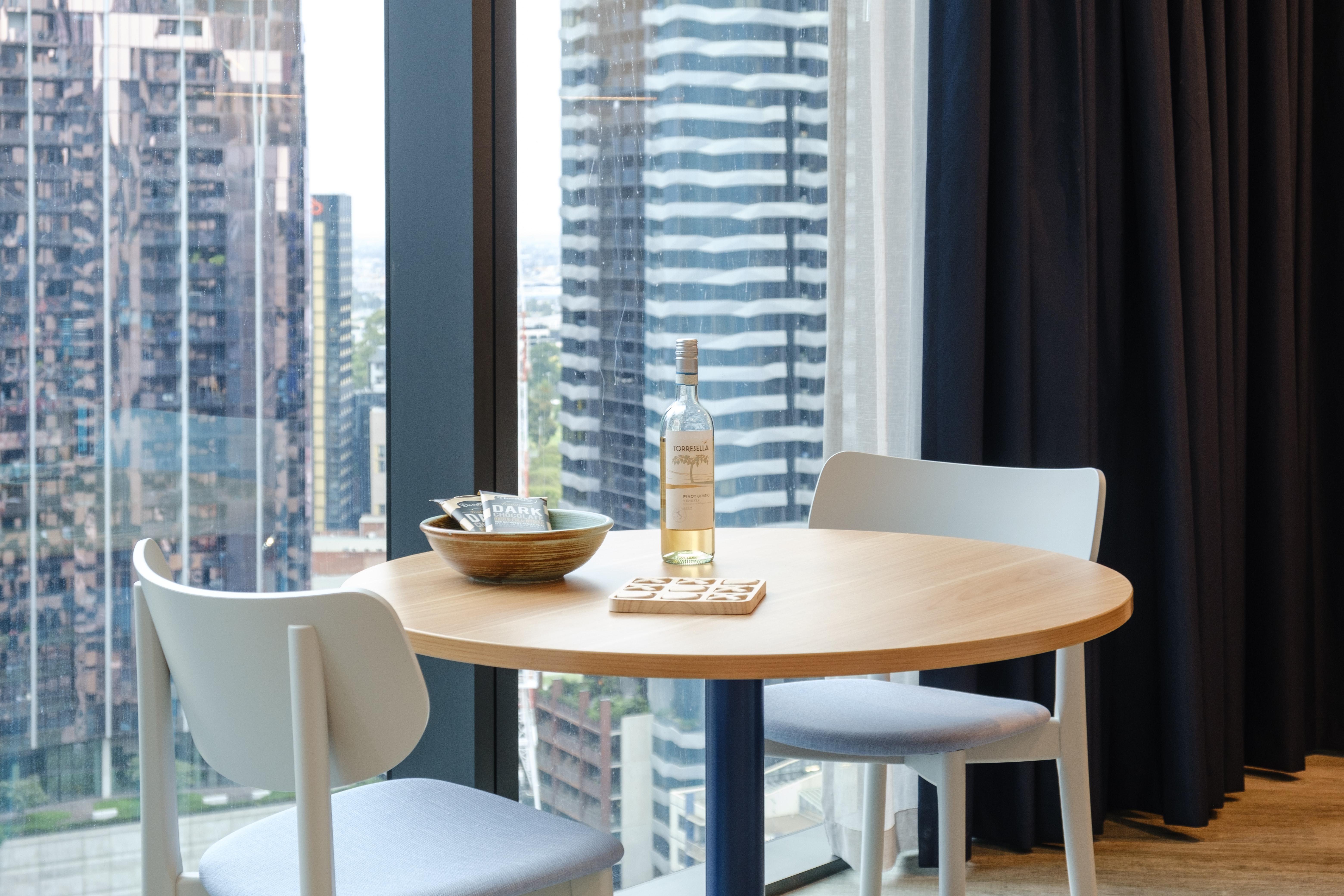 Scape Living At Aurora Aparthotel Melbourne Exterior foto